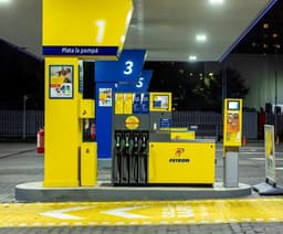  Benzina și motorina depășesc 7 lei pe litru. Vezi cât costă acum în benzinăriile din România