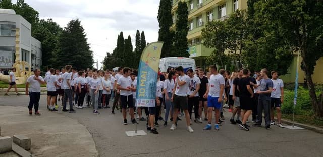  Crosul Regalității 2025 la USVT: Inspiră-te, Aleargă și Celebrează Sănătatea pe 9 Mai la Timișoara!