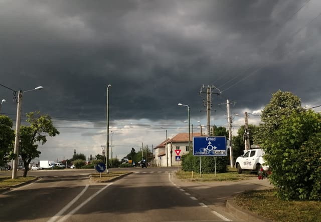  Cod Portocaliu de Vijelie în Timiș - Zonele vizate și detalii despre vremea severă