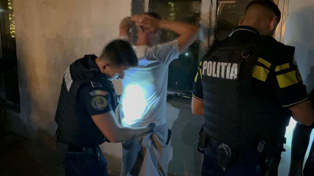 Tineri din Tunisia și Maroc, Amenințați de un Bărbat cu Cuțit!
