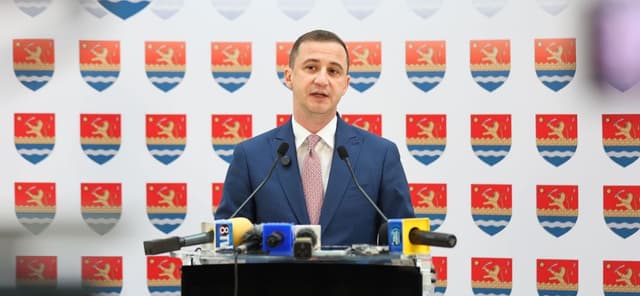  Alfred Simonis lovește în George Simion: Este încă marioneta Kremlinului cu amenințări și discursuri periculoase