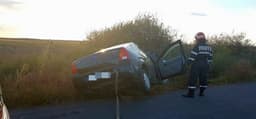  Accident lângă Timișoara. Șoferul cu alcoolemie de 1,26 la mie nu a mai văzut drumul și a avariat grav mașina.