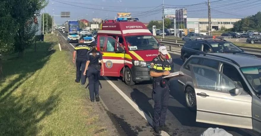  Tineri Răniți într-un Accident Rutier la Intrarea în Timișoara, Din Cauza Nerespectării Distanței Reglamentare între Mașini