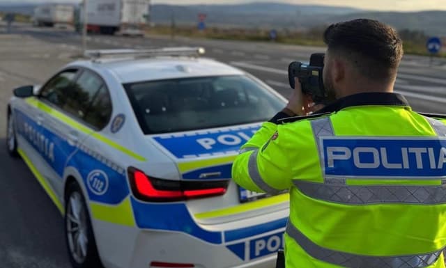  Haos pe Drumurile din Timiș: Polițiștii Rutieri Amplasează Radare și Verifică Transporturile Auto Intensificat!