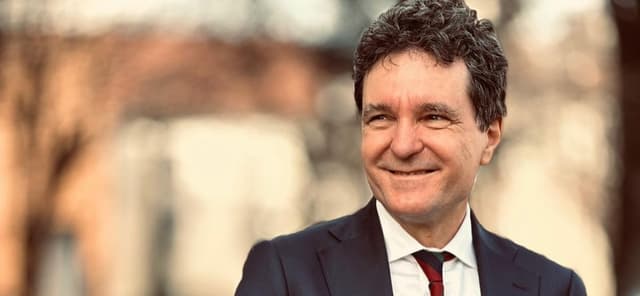  Românii își revendică viitorul! Victoria comunității pentru schimbarea radicală a României în alegerile prezidențiale