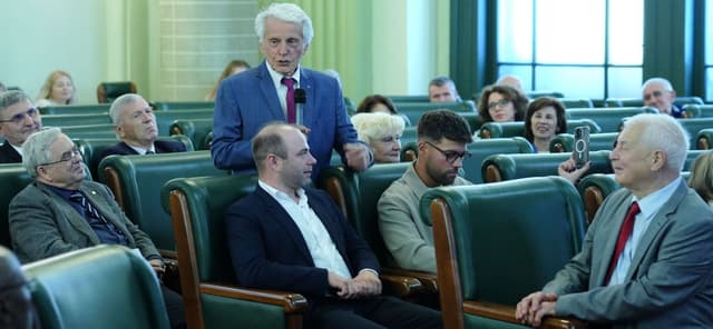  O festivitate de recunoaștere și respect