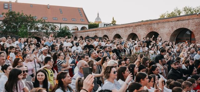  Iubitorii de jazz și rock, chemați la Bastionul Theresia: Concerte gratuite de weekend în Timișoara!