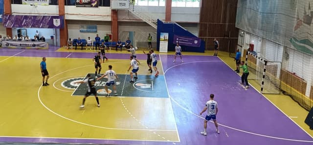 Handbaliștii Politehnicii Timișoara își cunosc programul pentru barajul de supraviețuire în Liga Zimbrilor la Sfântu Gheorghe.