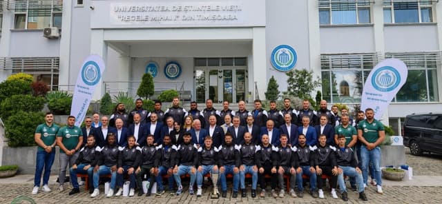 Supercampionii români onorați de Universitatea de Științele Vieții Regele Mihai I din Timișoara în prezența comunității sportive și academice. FOTO