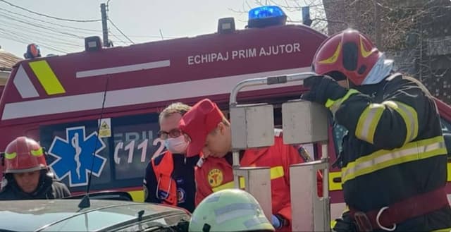  Accident pe Contrasens Provocat de o Șoferiță de 22 de Ani - Răniți Raportați