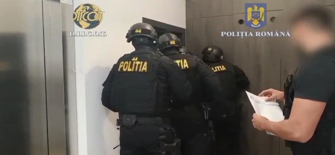  Descoperirile Poliției în Locuințele Suspecților - Video Șocant!
