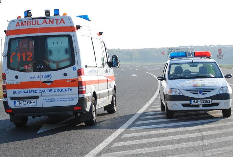 Autoturism lovit de autocamion, accident rutier cu o victimă și dosar penal pe DN 68A