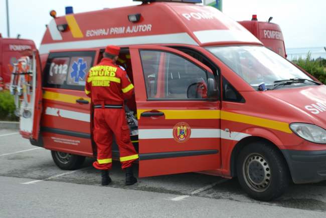 Coliziune dramatică cu șase victime, inclusiv doi copii, la Recaș. SMURD intervenție rapidă pentru salvare!