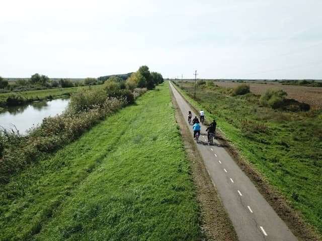  Weekendul acesta, redeschiderea frontierei Uivar spre Serbia invită la aventuri pe bicicletă și pe apă pe Canalul Bega!