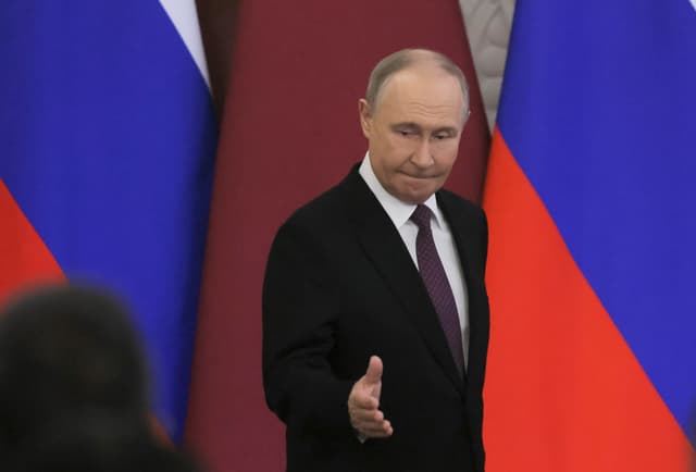 Rusia Refuză Armistițiul de 30 de Zile Propus de Ucraina și Aliații Europeni pentru Încetarea Focului
