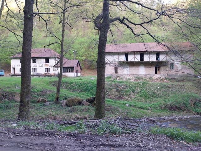  Investiții Europene pentru Renovarea și Relansarea Educațională