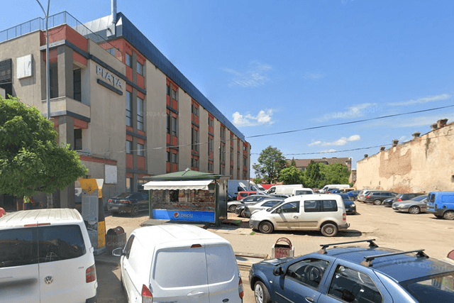 Primăria Timișoara Intenționează Achiziționarea Parcării Neautorizate de lângă Piața Iosefin pentru Amenajare Publică - Investiție de Peste 500.000 Euro.