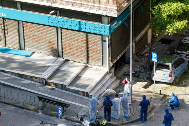  Tentativă explozivă de jaf la bancomat în Salonic: Femeie moare detonând bomba pe care intenționa s-o folosească