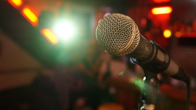  Concert, Teatru, Recital de Percuție și Stand-up Comedy!