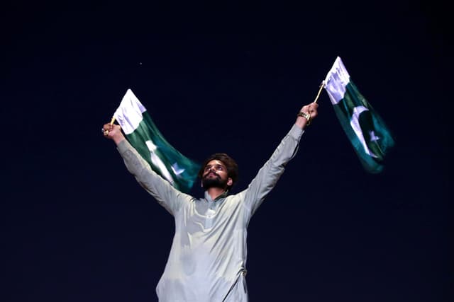  India și Pakistanul convenează asupra unui armistițiu imediat: Anunțul făcut de ministrul de externe pakistanez Ishaq Dar