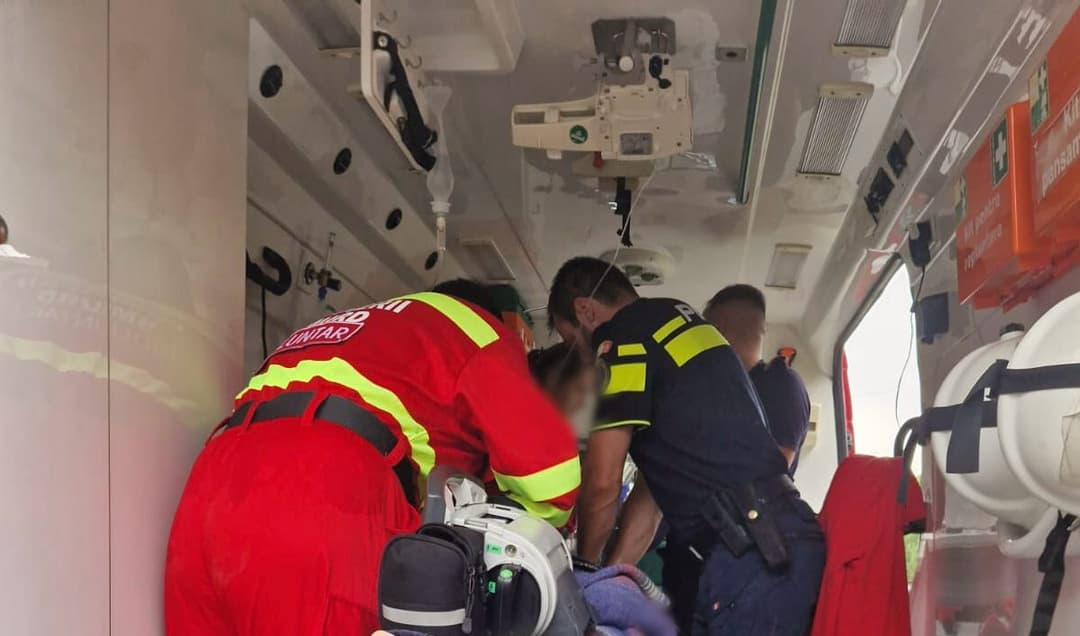 salvat în ultima clipă de echipele de intervenție