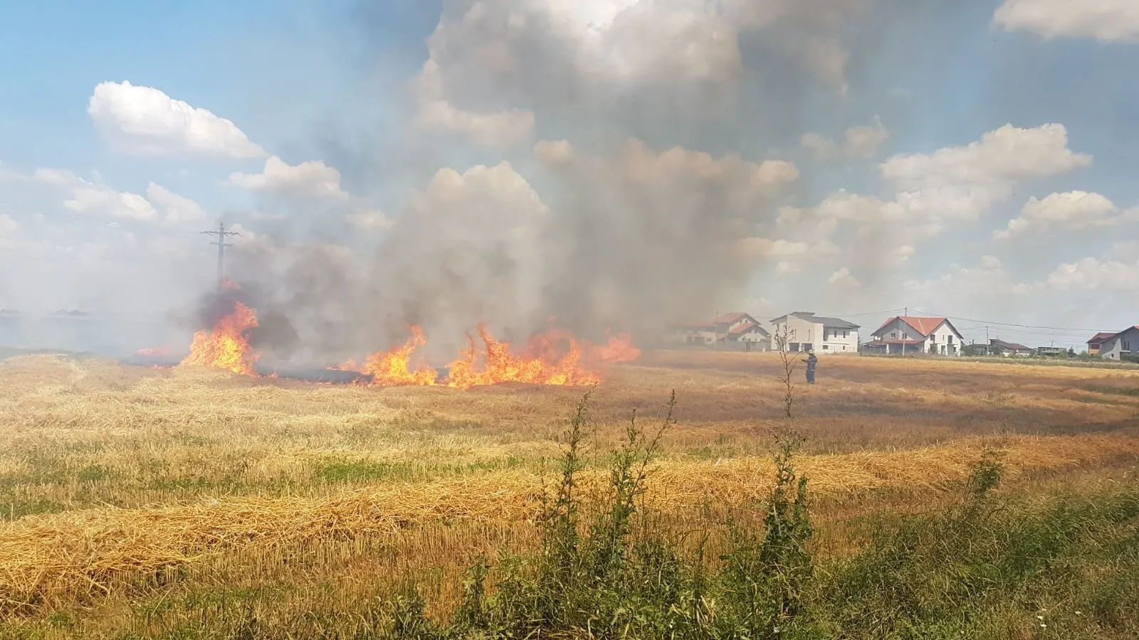 Coșevița: incendiu de autoturism, în bilanțul ISU Timiș
