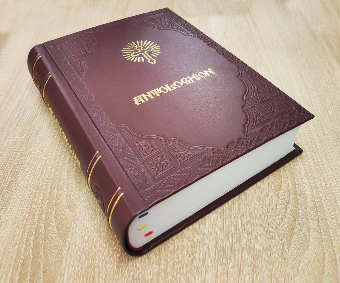 Recondiționare cărți și legătorie artistică în Timișoara – un univers dedicat pasionaților de carte